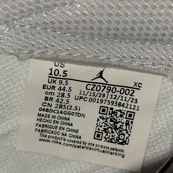 Air Jordan 1 Retro Low OG | Neutral Grey/Metallic Silver | Size 10.5 | New - Picture 5 of 12